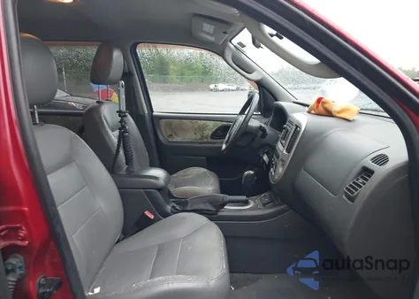 2005 Ford Escape Hybrid z USA, uszkodzony, nr VIN 1FMCU96H95KC81872